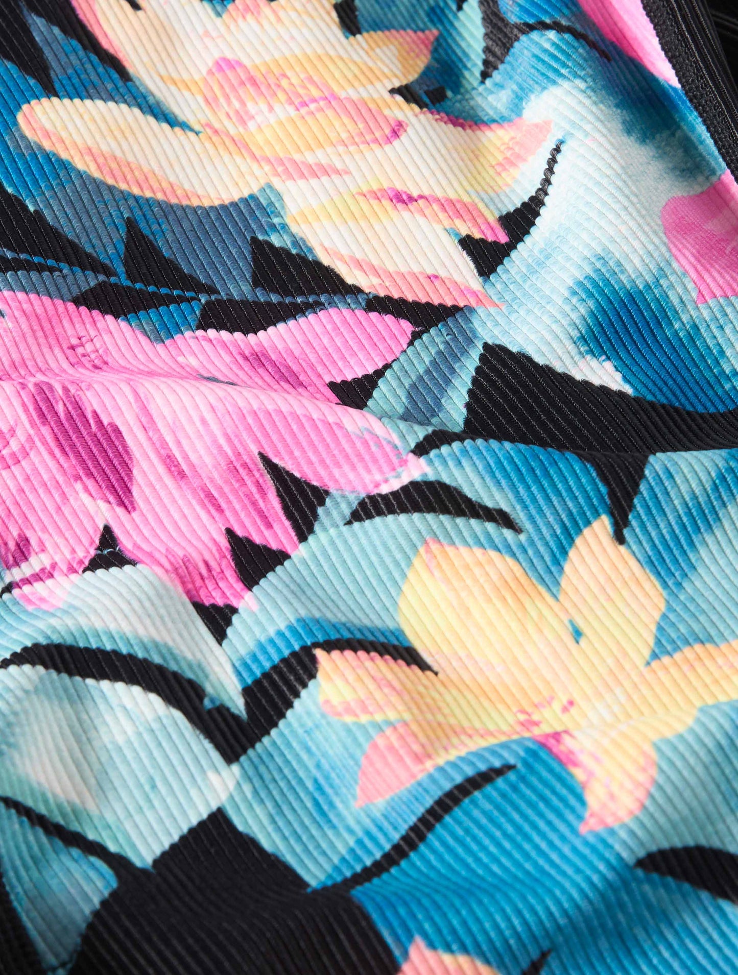 Beach House Sport Ambition Fitted Cross Back Tankini Top - Wild Calypso