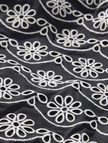 Product image for 001 BLACK