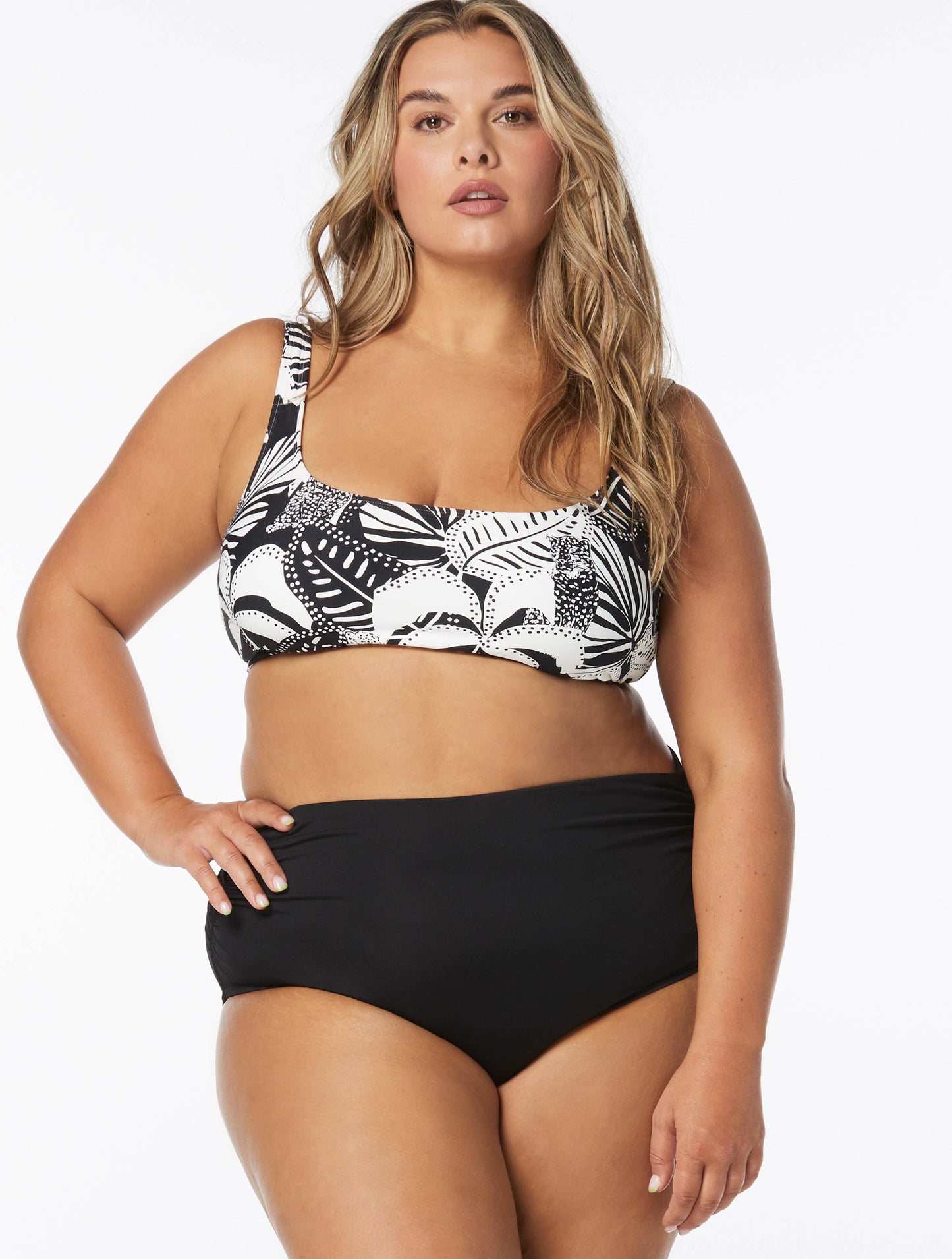 Product image for 006 CAST-BLACK