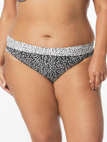 Product image for 006 CAST-BLACK