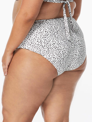 Product image for 006 CAST-BLACK