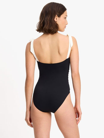 Product image for 001 BLACK