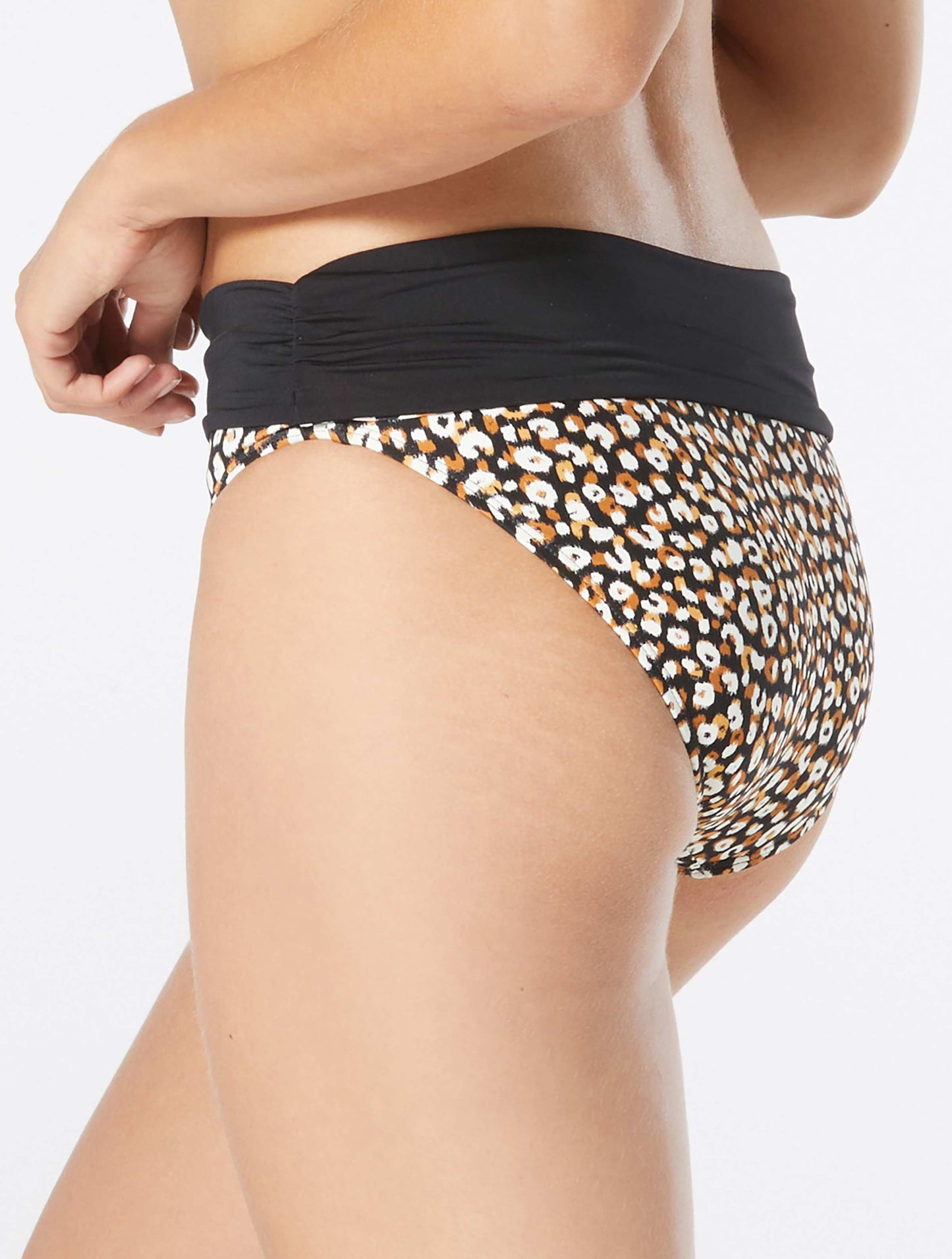 Product image for 006 BLACK