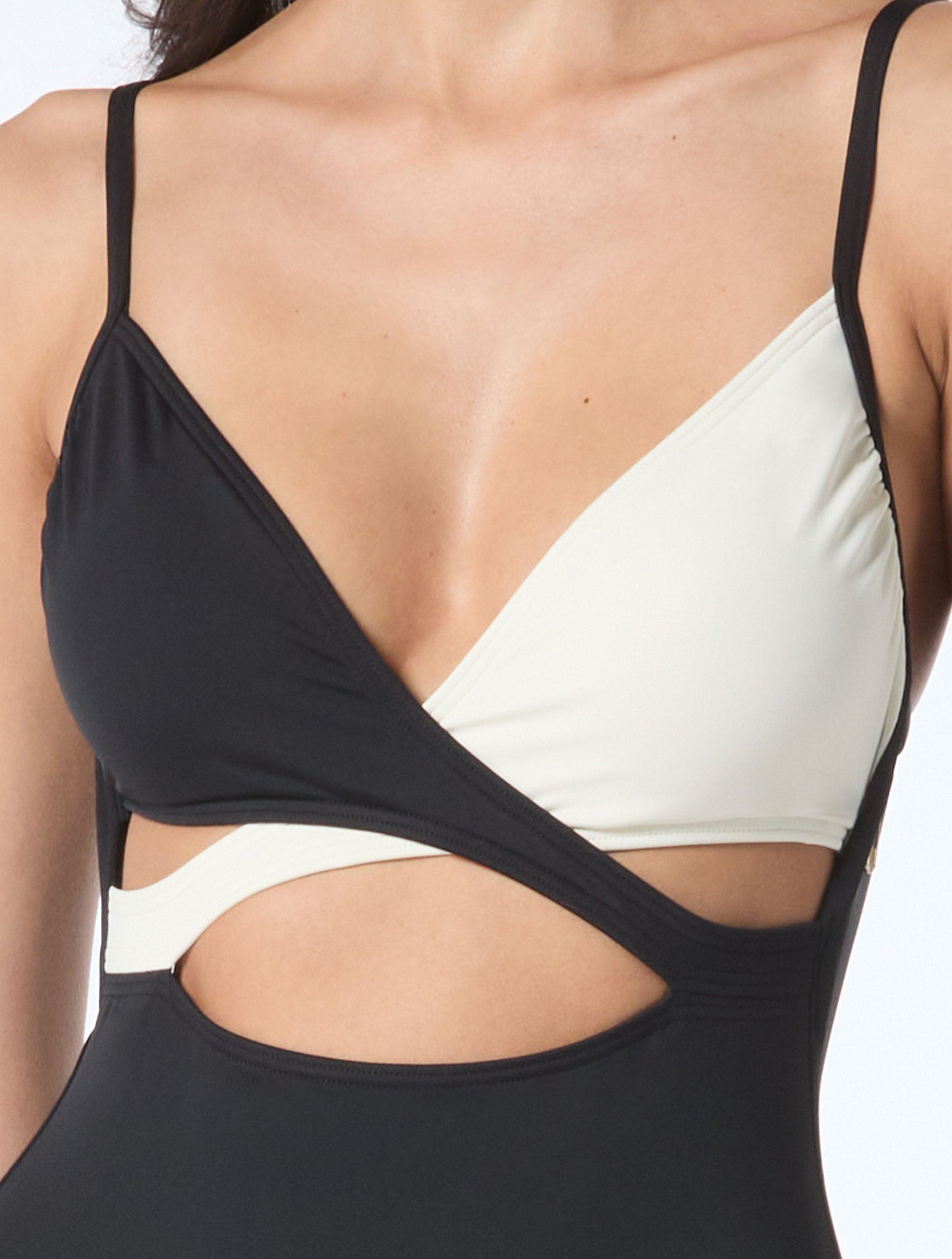 Product image for 008 BLACK/CREAM